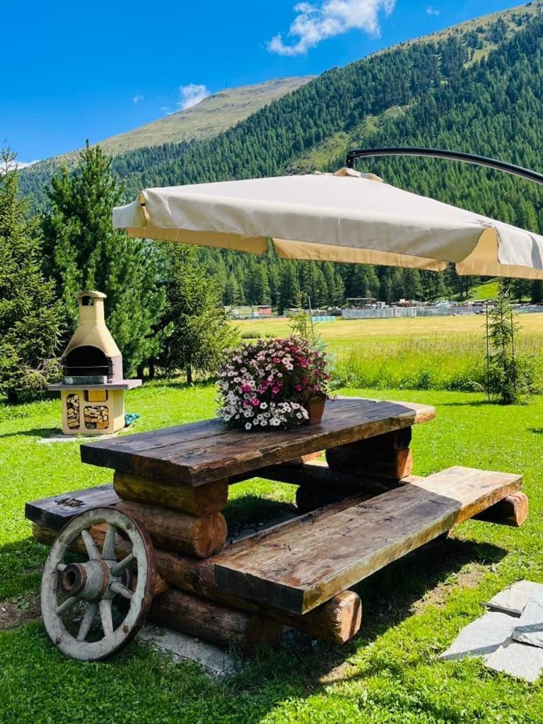 Chalet Sunshine Livigno Exterior photo